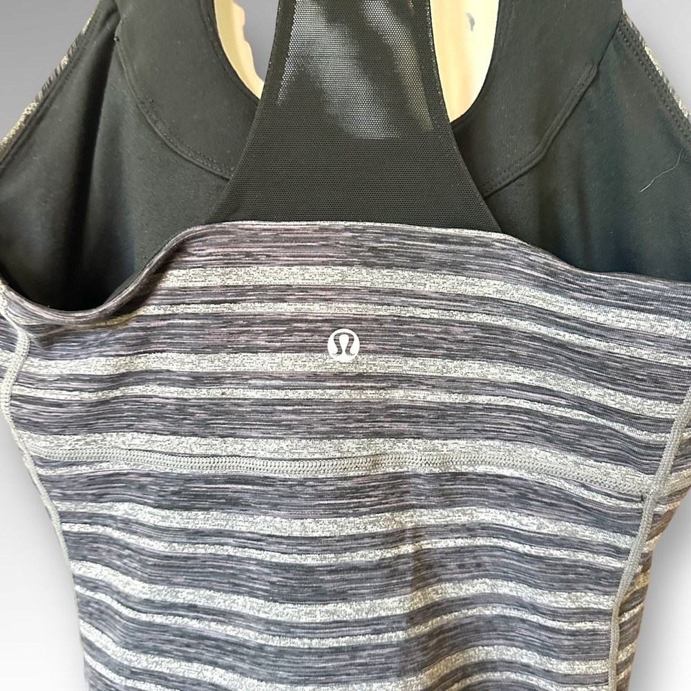 Lululemon Tank Top Scoop Neck Black Gray Stripes Galore Yoga Shelf Bra - Picture 5 of 7